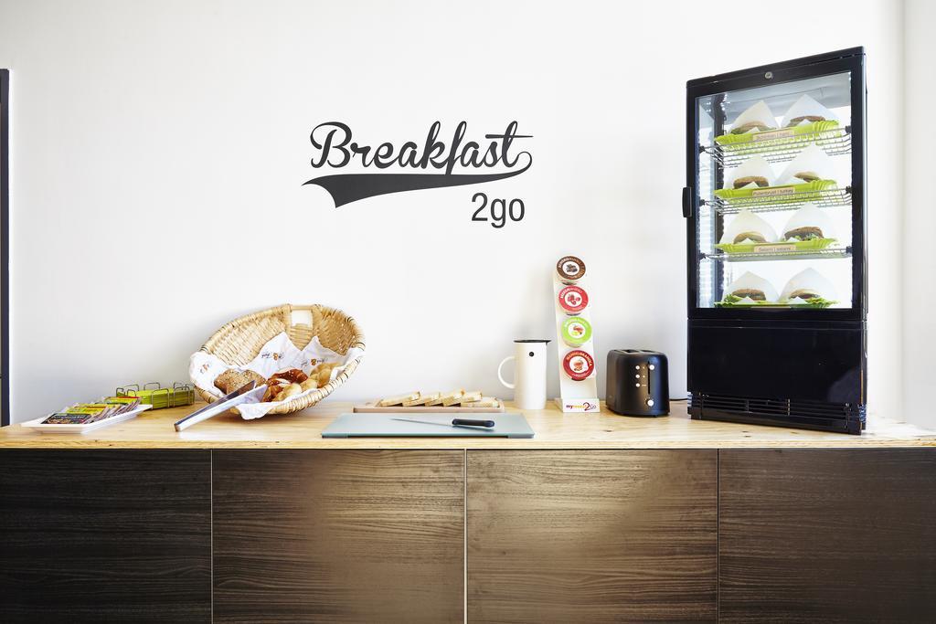 A2 Hotels Плохинген Екстериор снимка