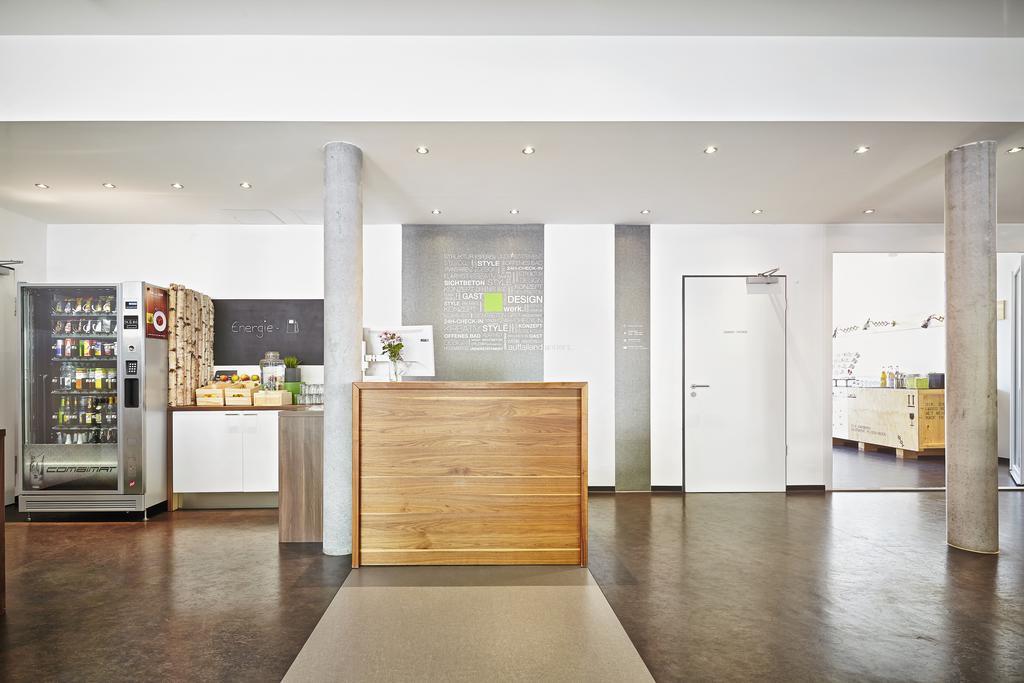 A2 Hotels Плохинген Екстериор снимка